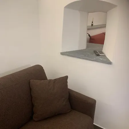 Casa A Cola * Rocchetta Nervina