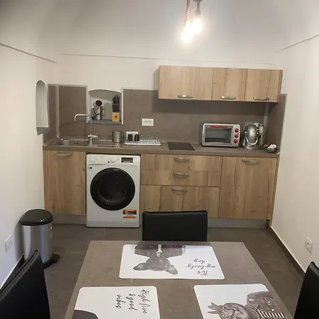 A Cola Apartment Rocchetta Nervina