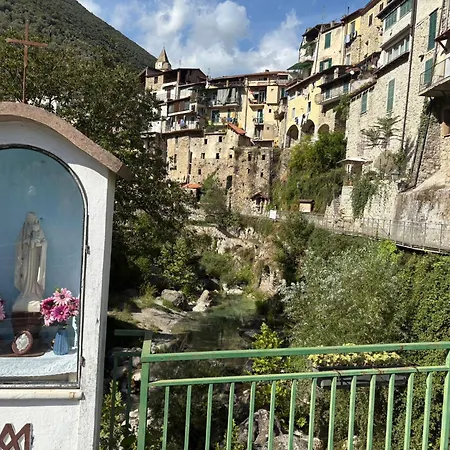 Casa A Cola * Rocchetta Nervina